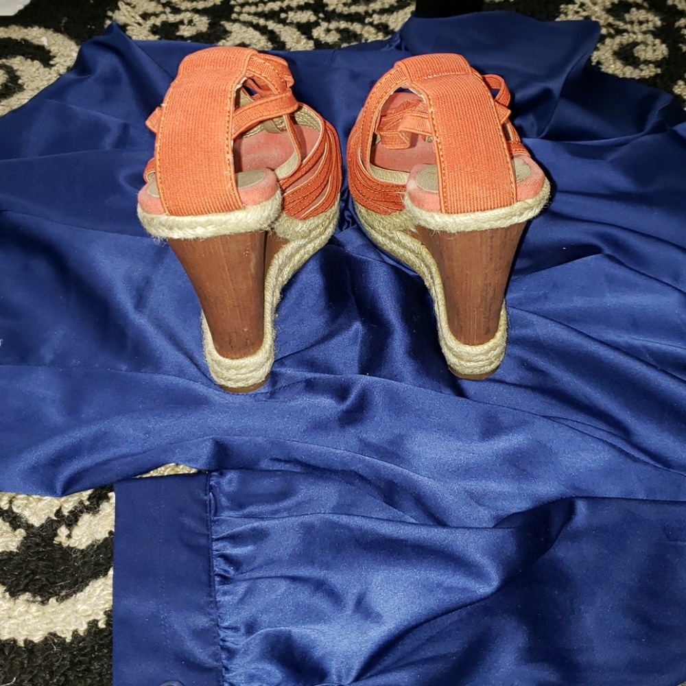 Shoes - Picture 3 of 4